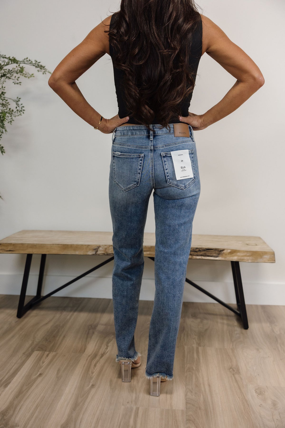 Hidden Ella Low Rise Classic Straight Jean
