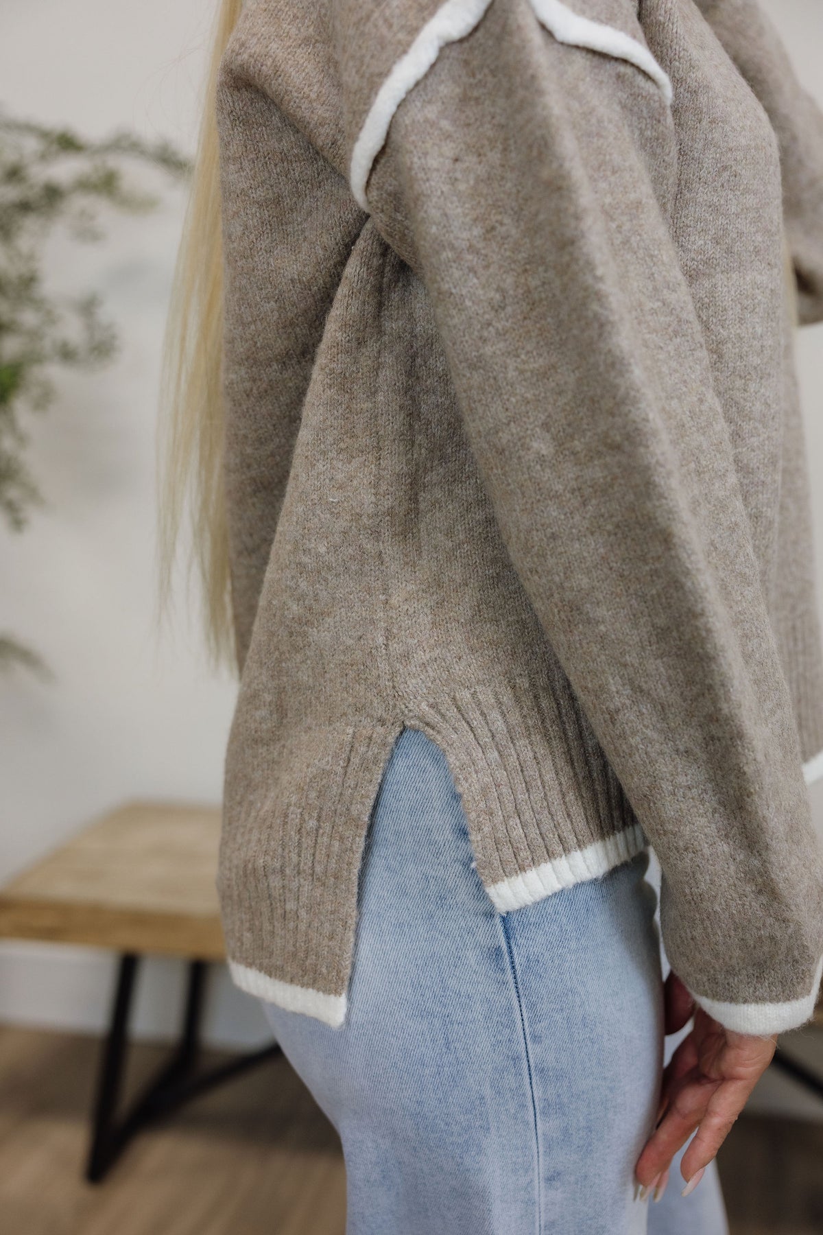 Contrast Trim Relaxed Knit Sweater