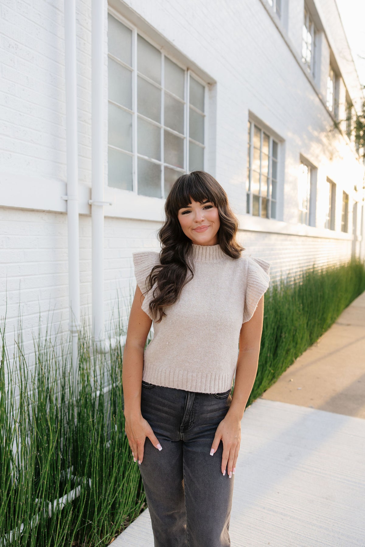 Knitted Vest With Ruffle