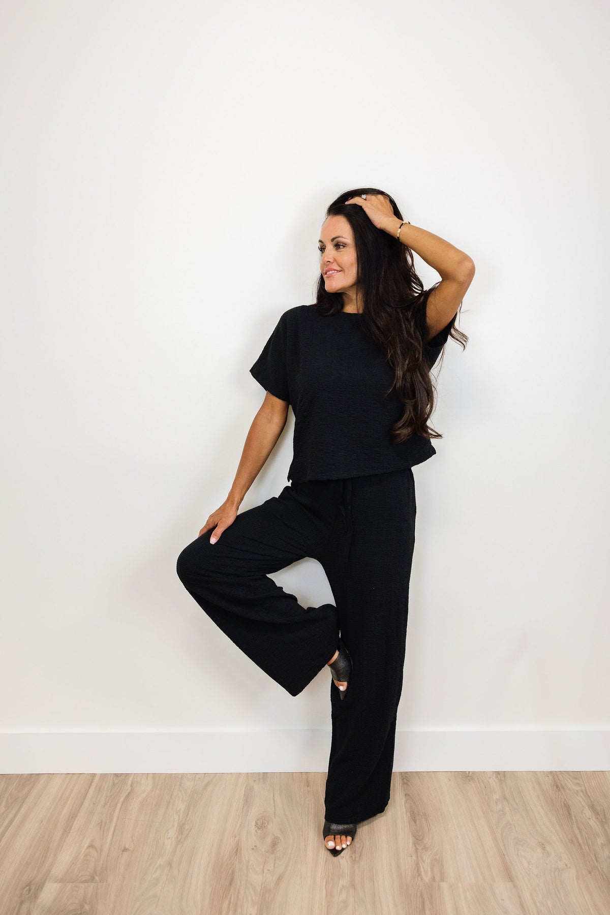 Modern Comfort Jacquard Wide Leg Pants